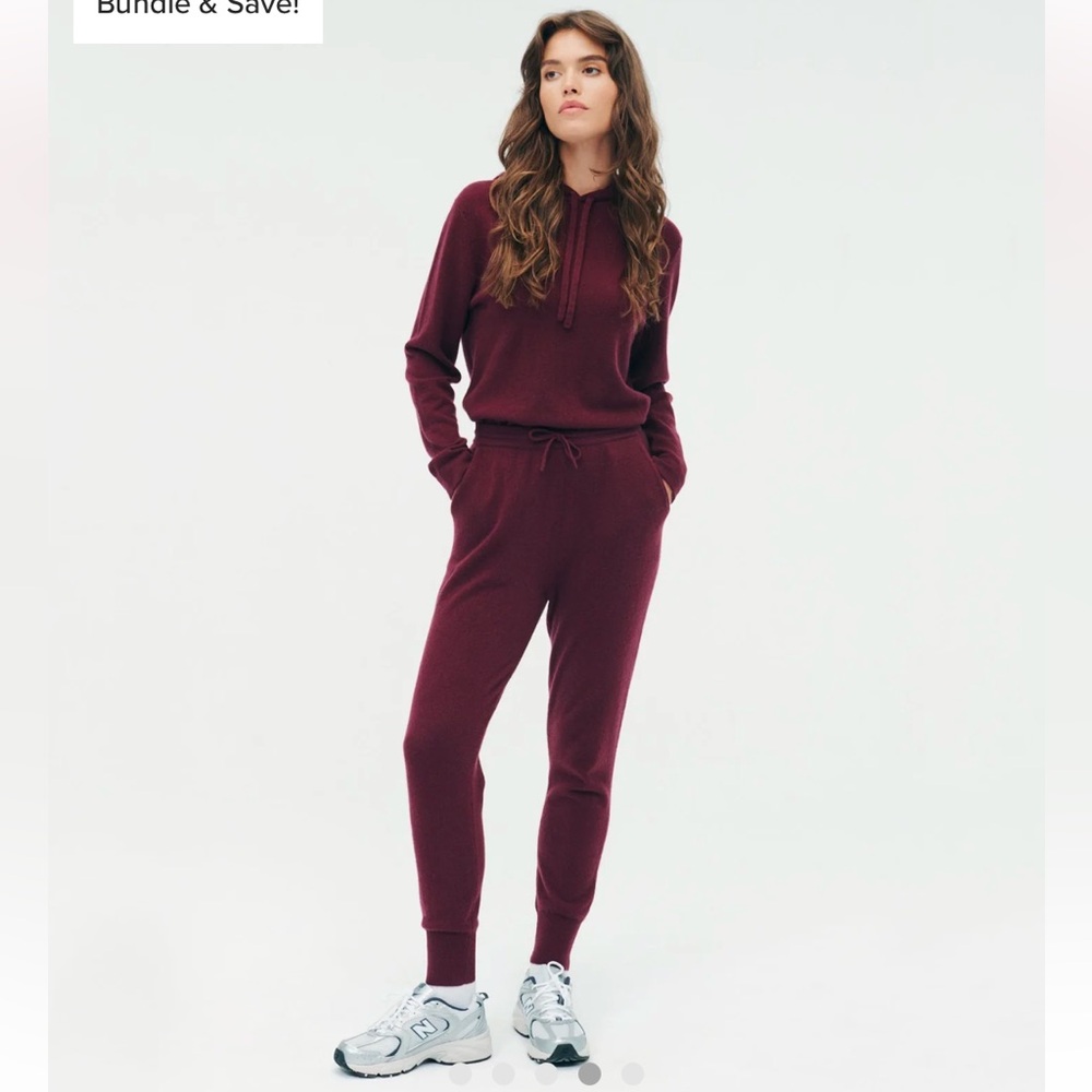 Naadam Cashmere Joggers, Size S, Merlot